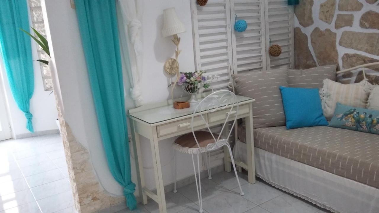 Dimitra'S Sea-Crafts Boutique Studios كاليفيس المظهر الخارجي الصورة